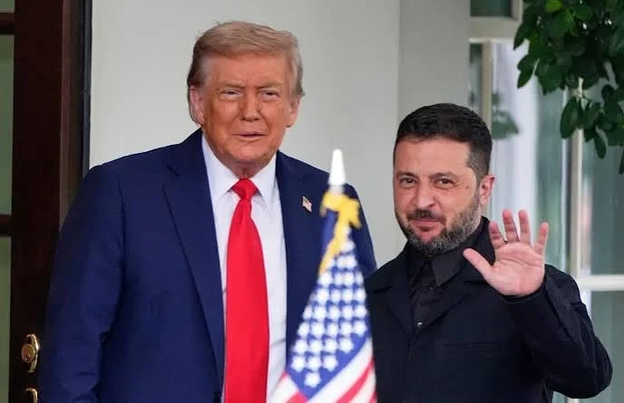 Трамп знову тисне на Київ: хоче виборів і не виключає домовленості без Зеленського